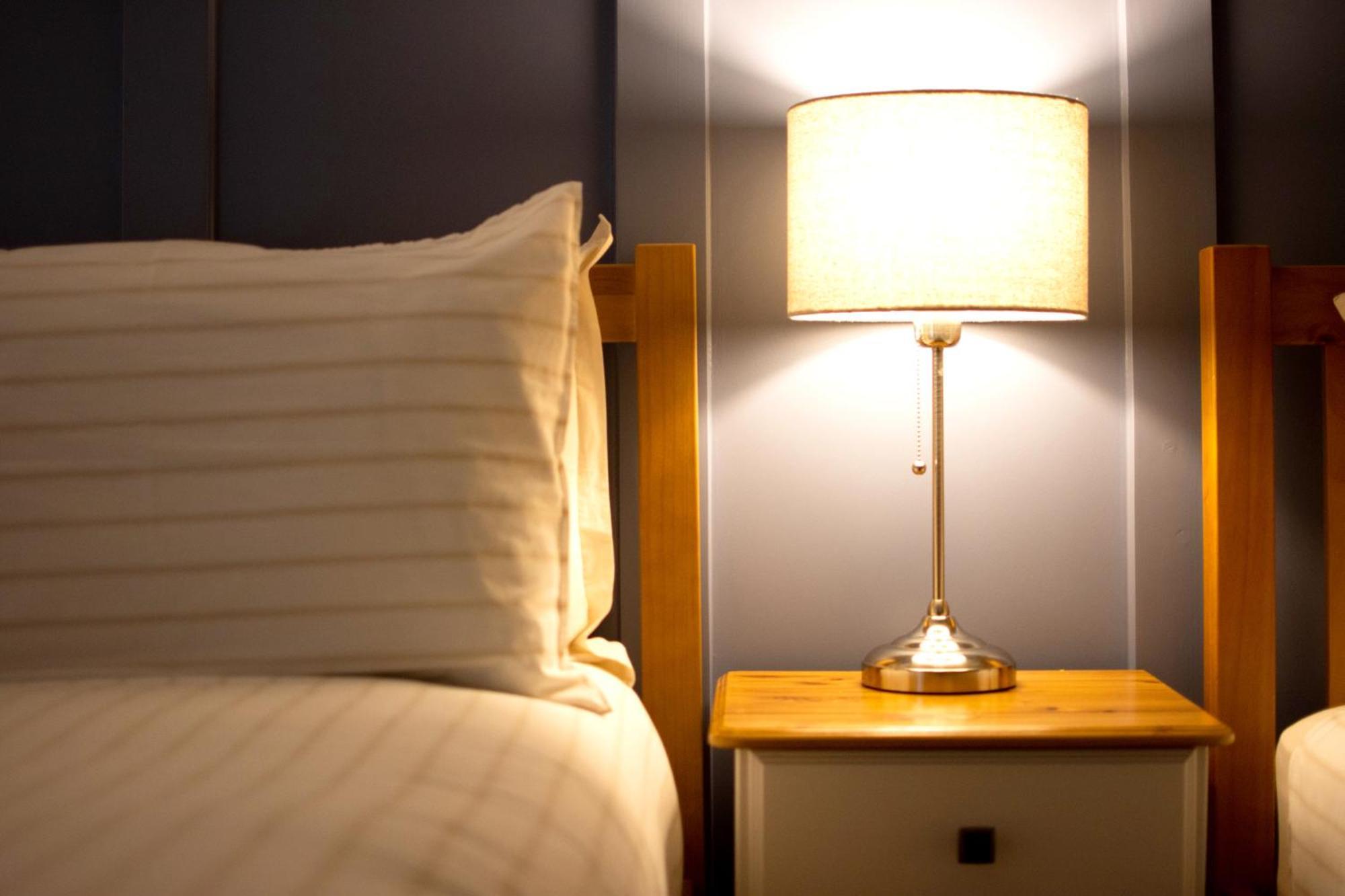 Salamander Guest House ستارتفورد أبون آفون المظهر الخارجي الصورة